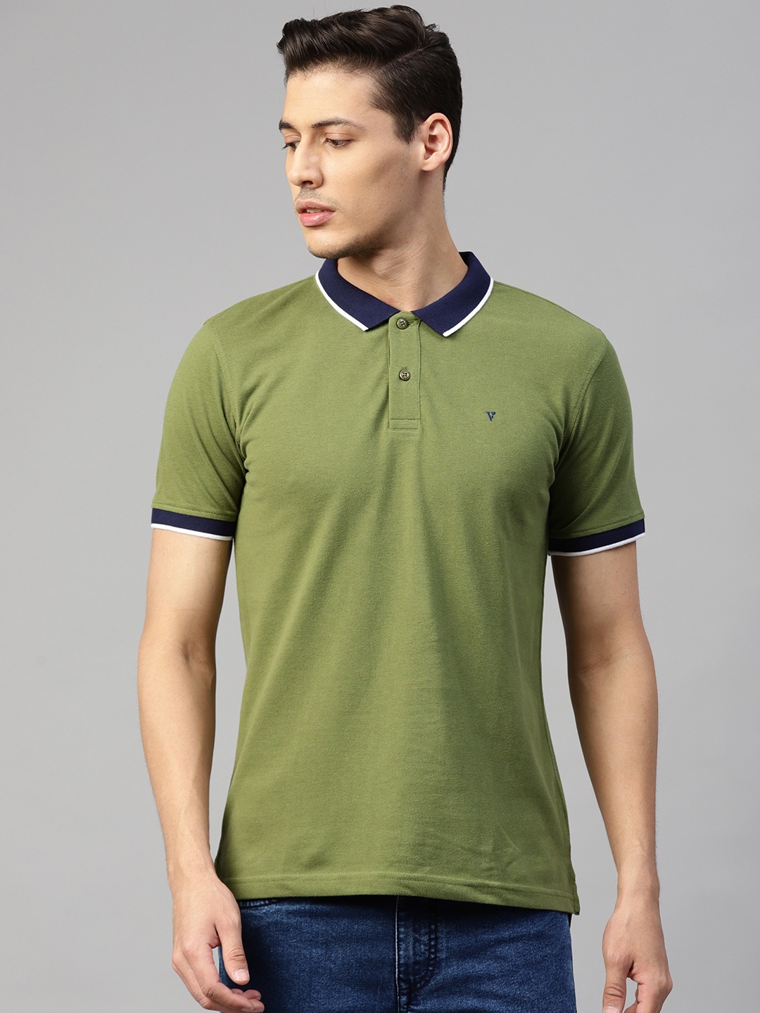 

Van Heusen Sport Men Olive Green Solid Polo Collar T-shirt