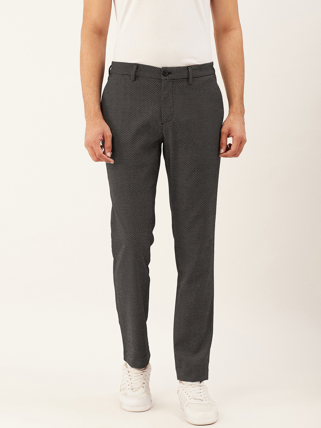 

United Colors of Benetton Men Black Tailored Slim Fit Dobby Weaved Regular Trousers
