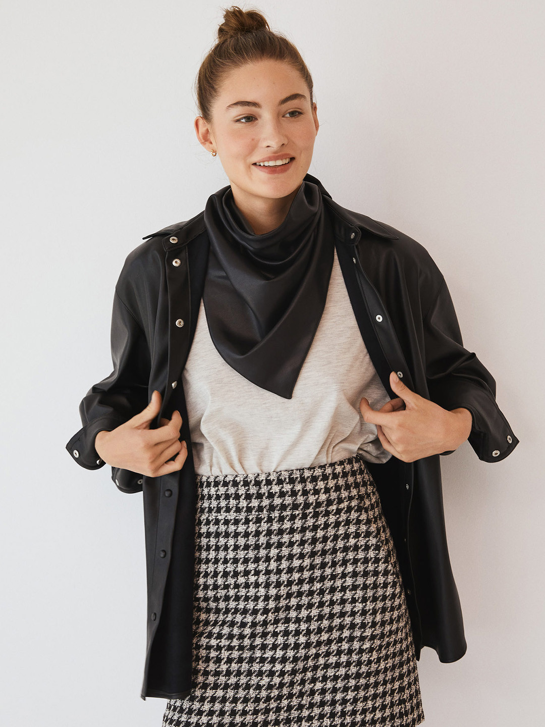 

MANGO Women Black Regular Fit Solid Casual Shacket