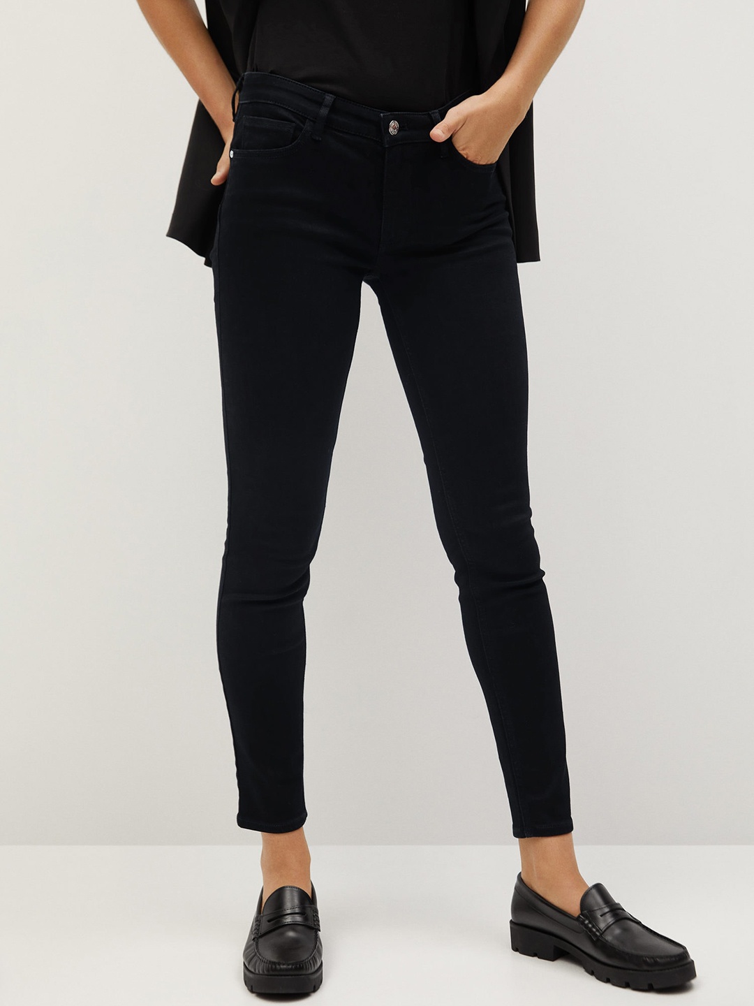 

MANGO Women Black Super Skinny Fit Mid-Rise Clean Look Sustainable Push-Up Jeans