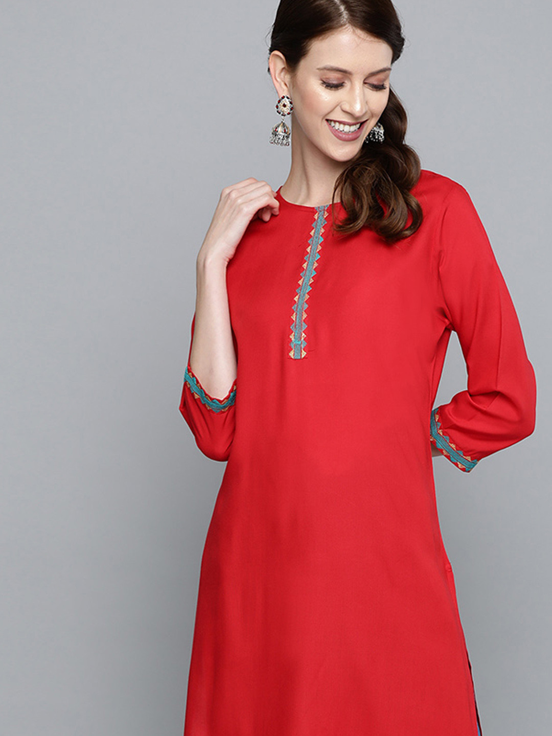 

HERE&NOW Women Red Solid Straight Kurta