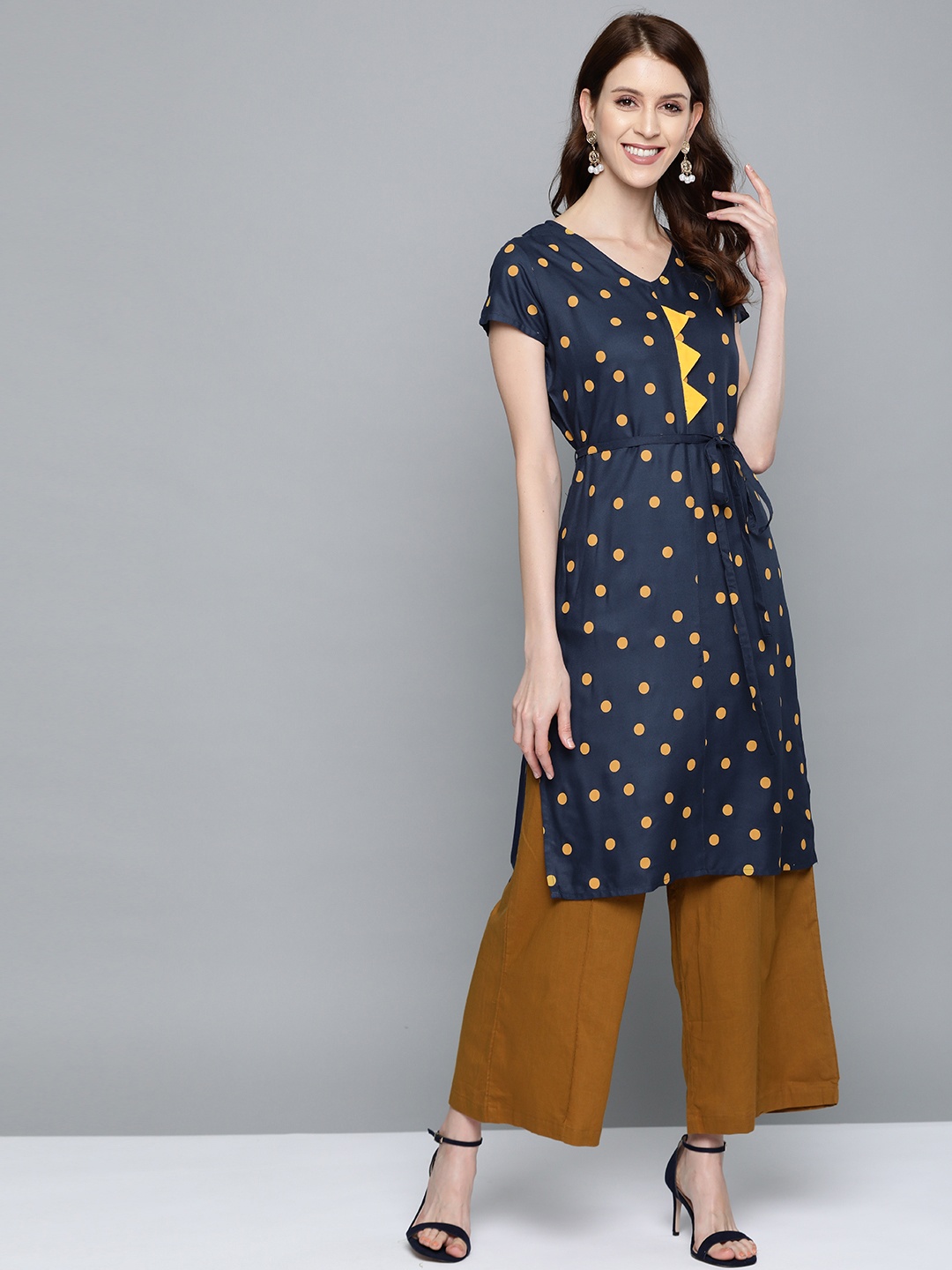 

HERE&NOW Women Navy Blue & Mustard Yellow Polka Dot Print Straight Kurta