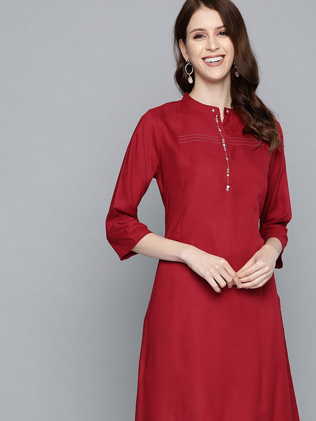 

HERE&NOW Women Maroon Solid Straight Kurta