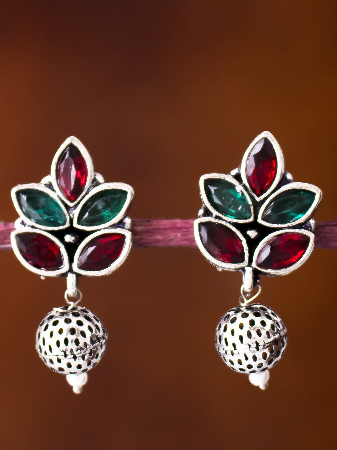 

Sukkhi Red & Green Rhodium-Plated Oxidised Geometric Drop Earrings