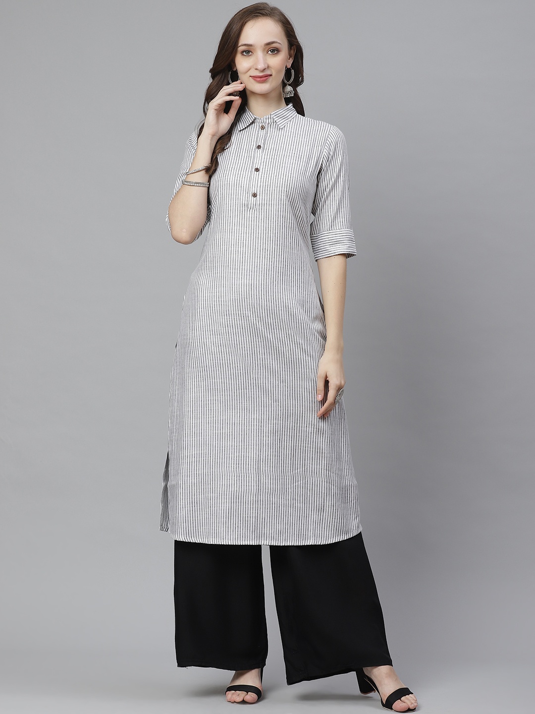 

Bhama Couture Women White & Grey Striped Straight Kurta
