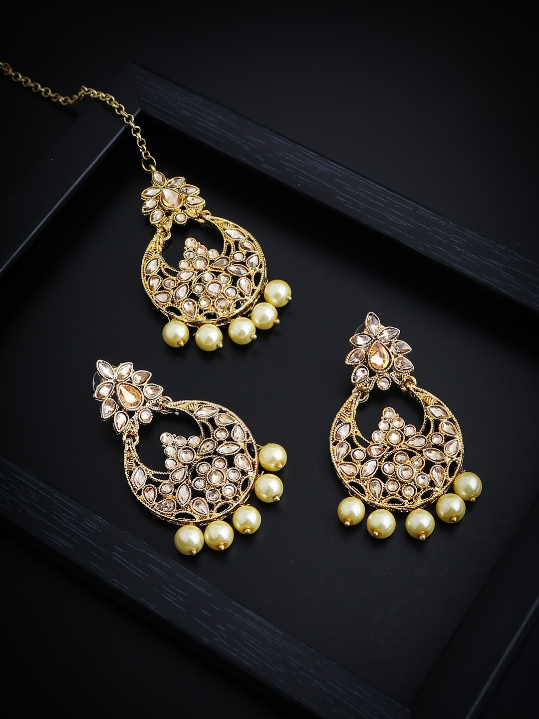 

Sukkhi LCT Gold-Plated Beige Stone-Studded Pearl Antique Jewellery Set