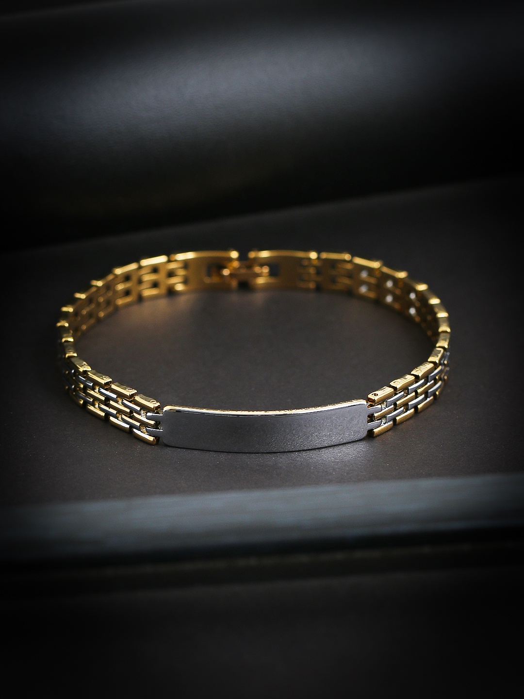 

Sukkhi Men Gold-Plated & Silver-Toned Alloy Antique Link Bracelet