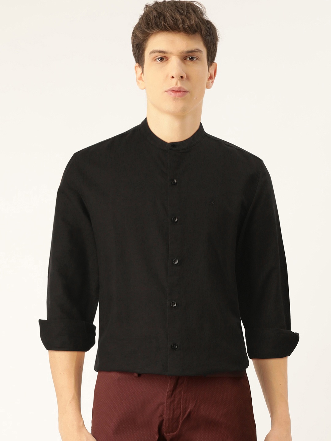 

United Colors of Benetton Men Black Regular Fit Solid Smart Casual Shirt