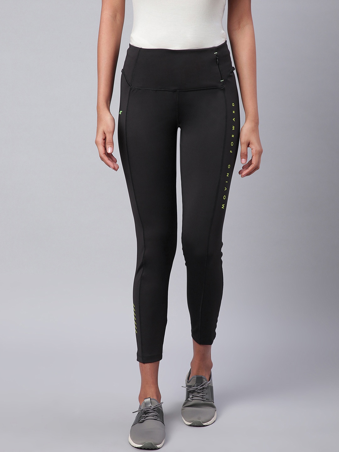 

Alcis Women Black Solid Training Tights
