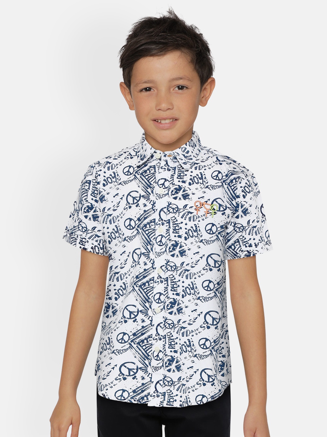 

Gini and Jony Boys White & Navy Blue Regular Fit Printed Casual Shirt