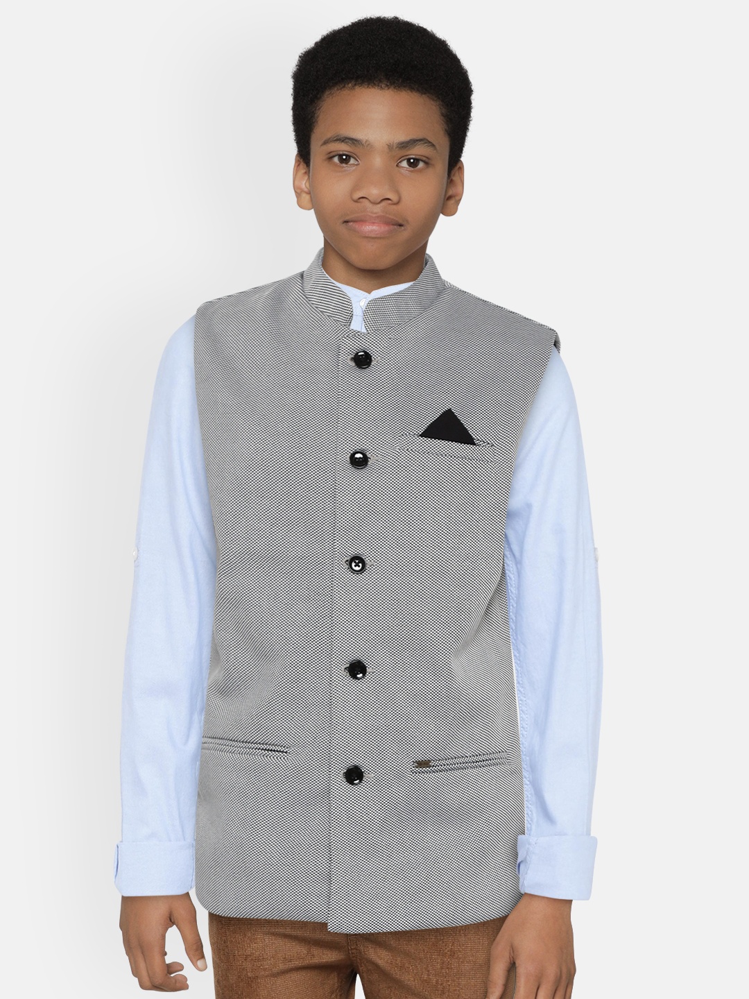 

Gini And Jony Boys Black & White Woven Design Nehru Jacket
