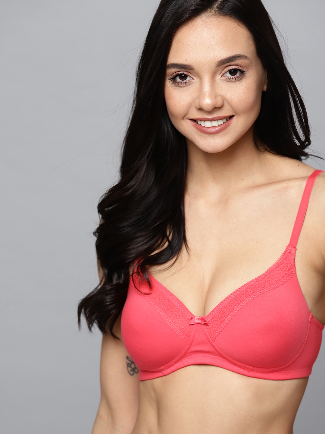 

Mast & Harbour Coral Pink Solid Non-Wired Lightly Padded Everyday Bra MNH-BRA-DRMS-086A