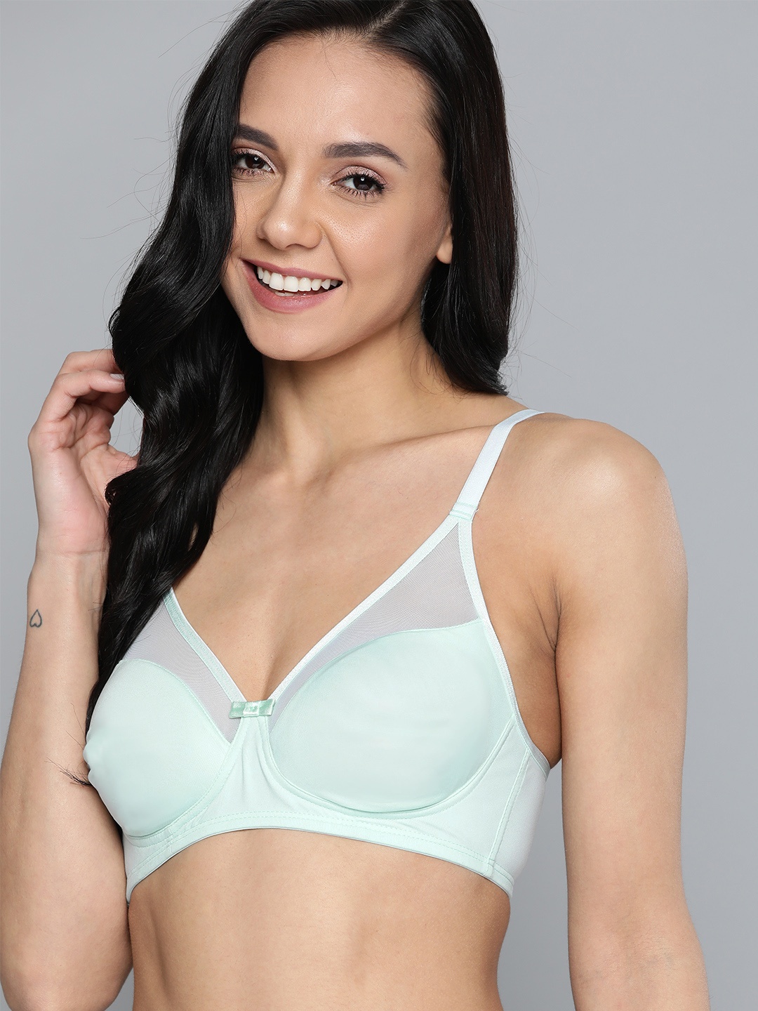 

Mast & Harbour Sea Green Solid Non-Wired Non Padded Everyday Bra MNH-BRA-DRMS-120A