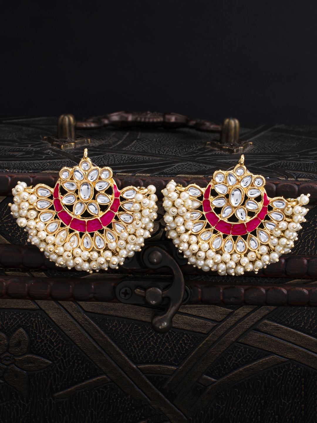 

Sukkhi Gold-Plated & Pink Floral Chandbalis