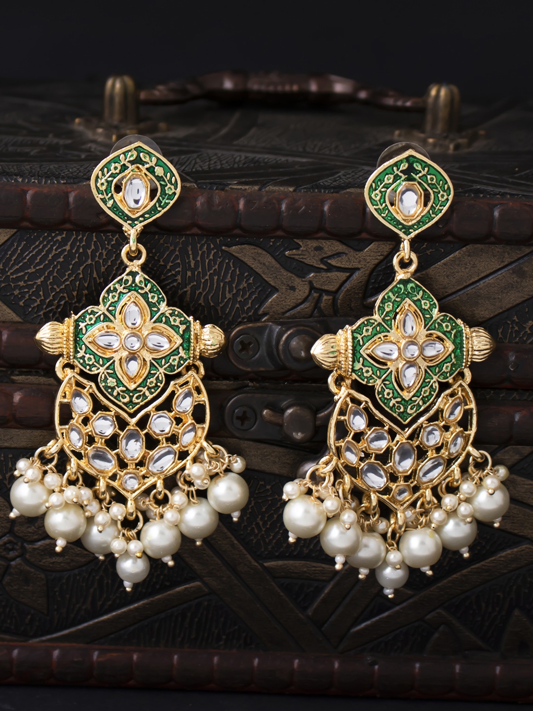 

Sukkhi Gold-Plated Contemporary Chandbalis, Green