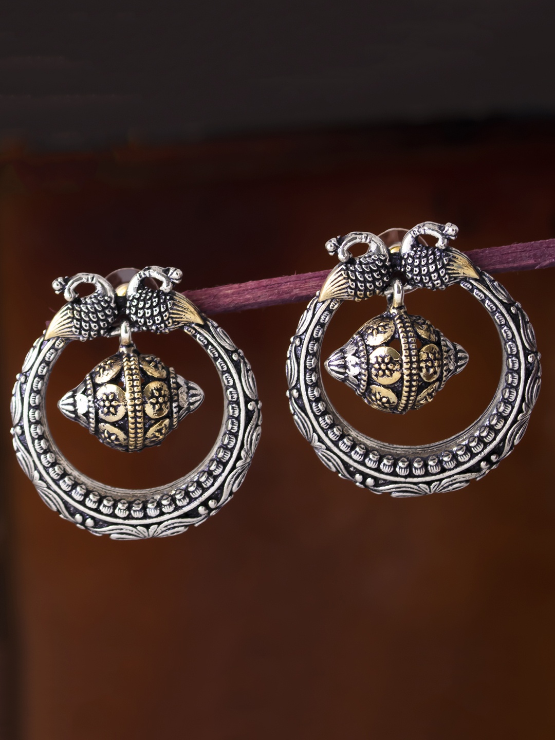 

Sukkhi Rhodium-Plated Silver-Toned Oxidised Quirky Chandbalis