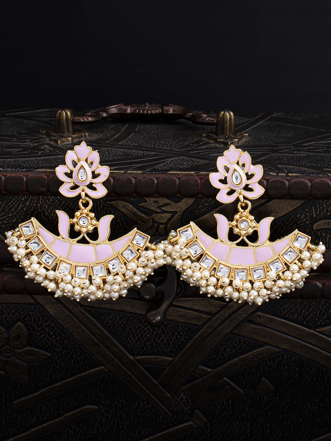 

Sukkhi Gold-Plated & Pink Floral Chandbalis