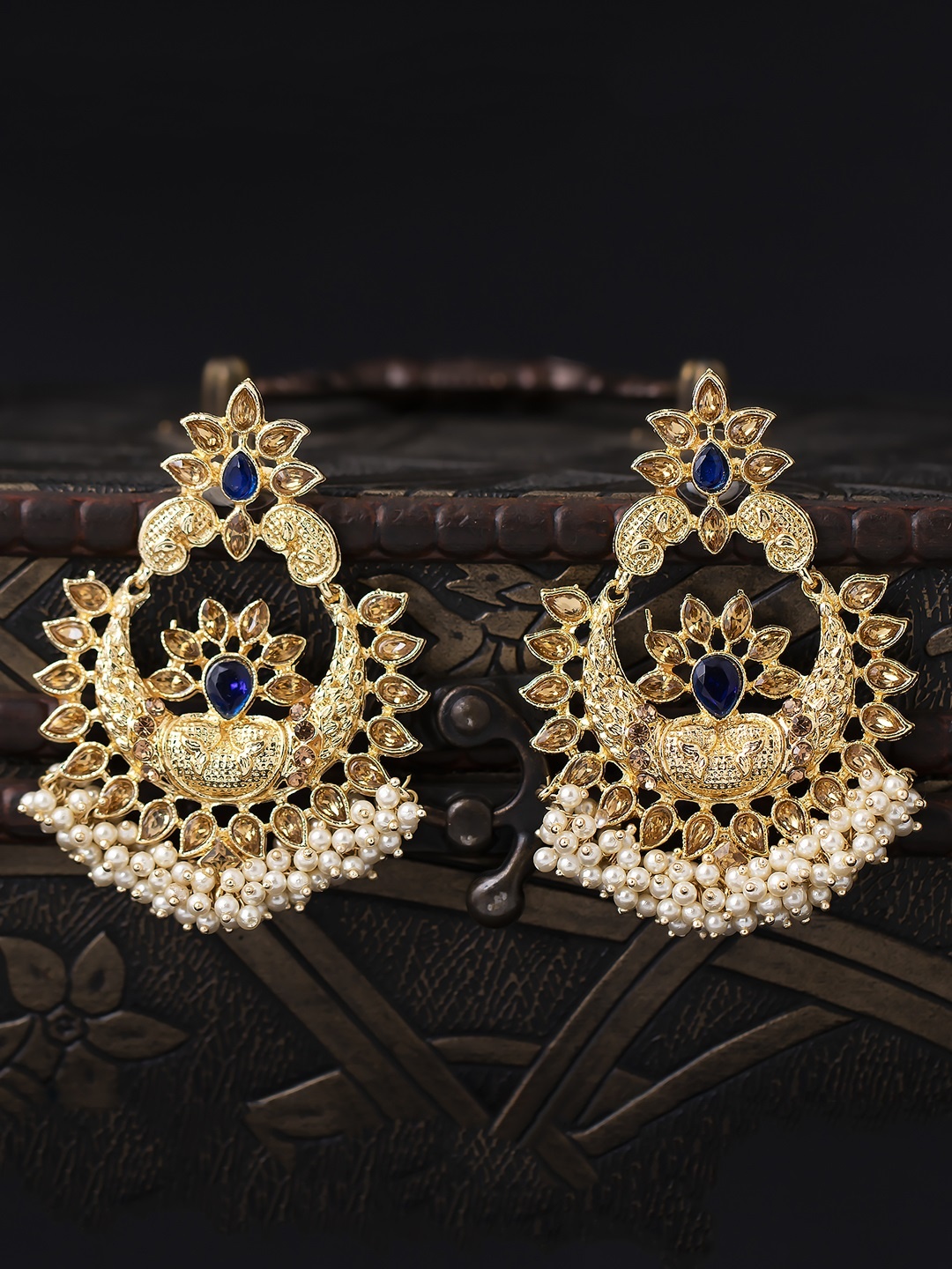 

Sukkhi Gold-Plated & Blue Classic Handcrafted Chandbalis