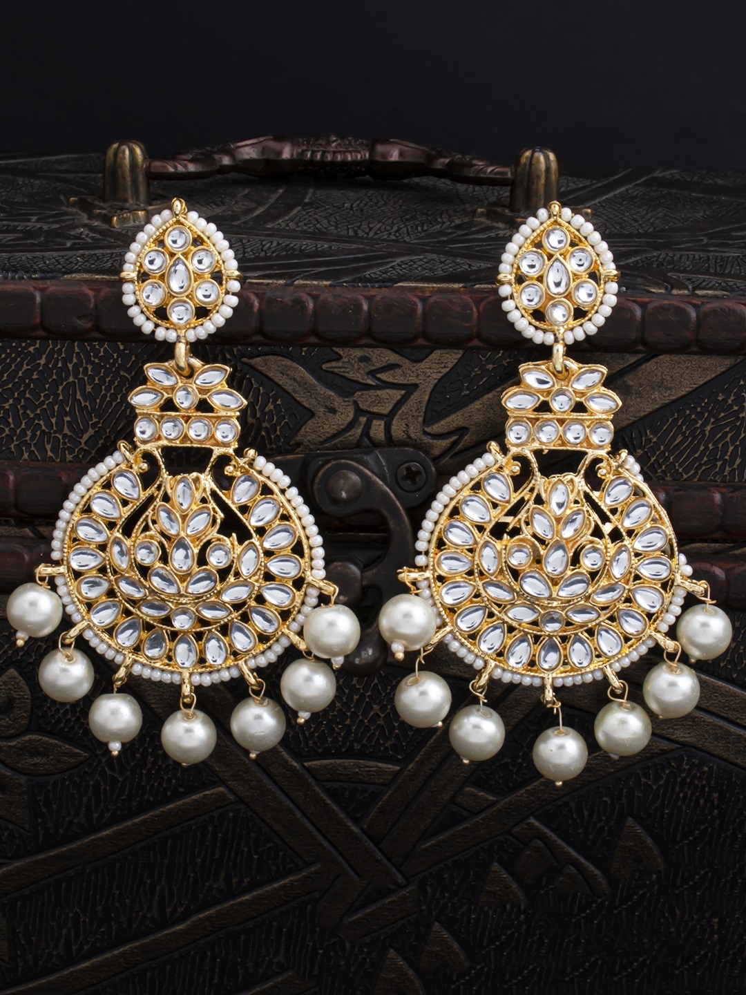 

Sukkhi Gold-Plated Filigree Classic Chandbalis