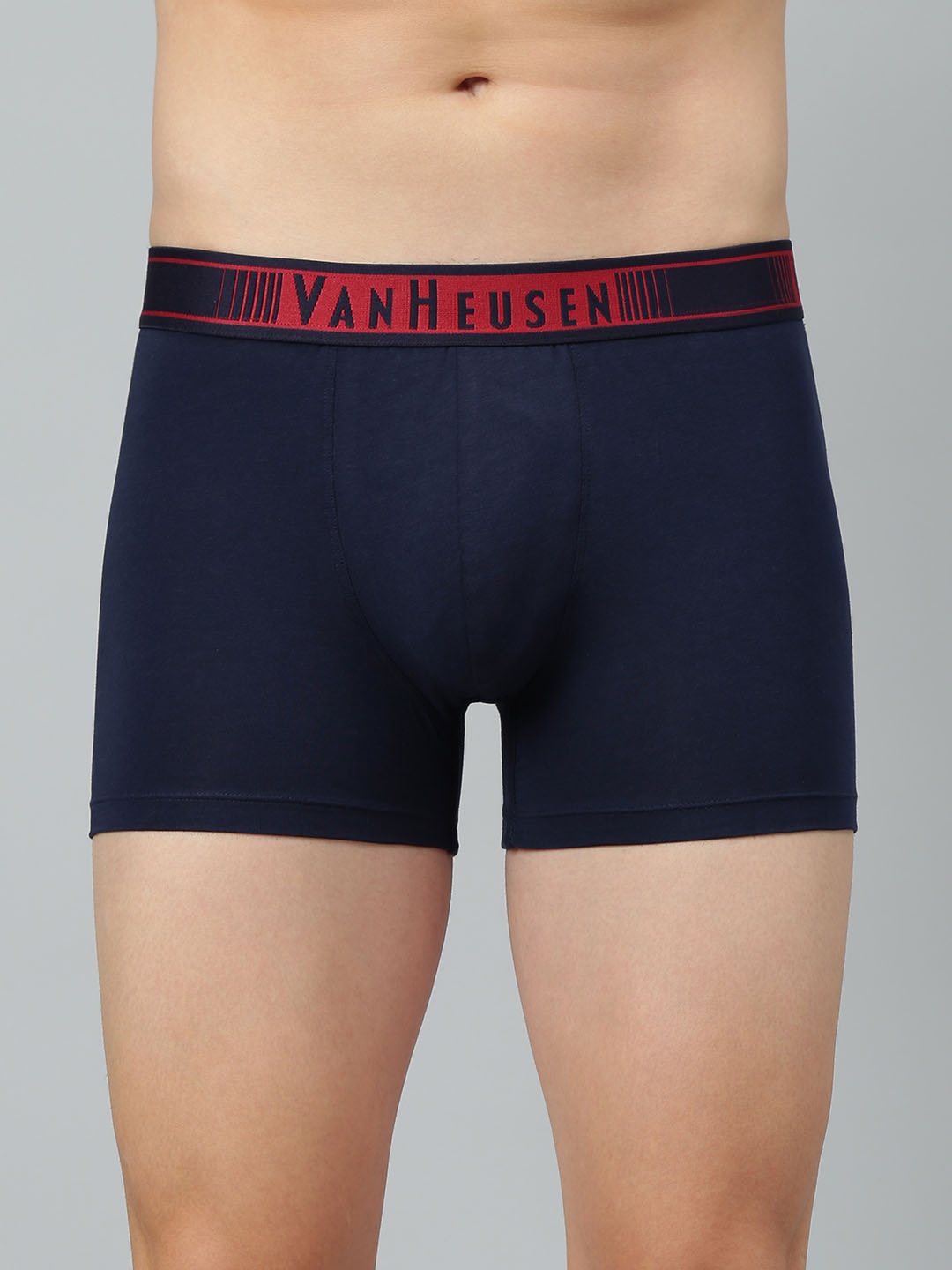 

Van Heusen Men Navy Solid Colour Fresh No Ride-Up Trunks, Navy blue