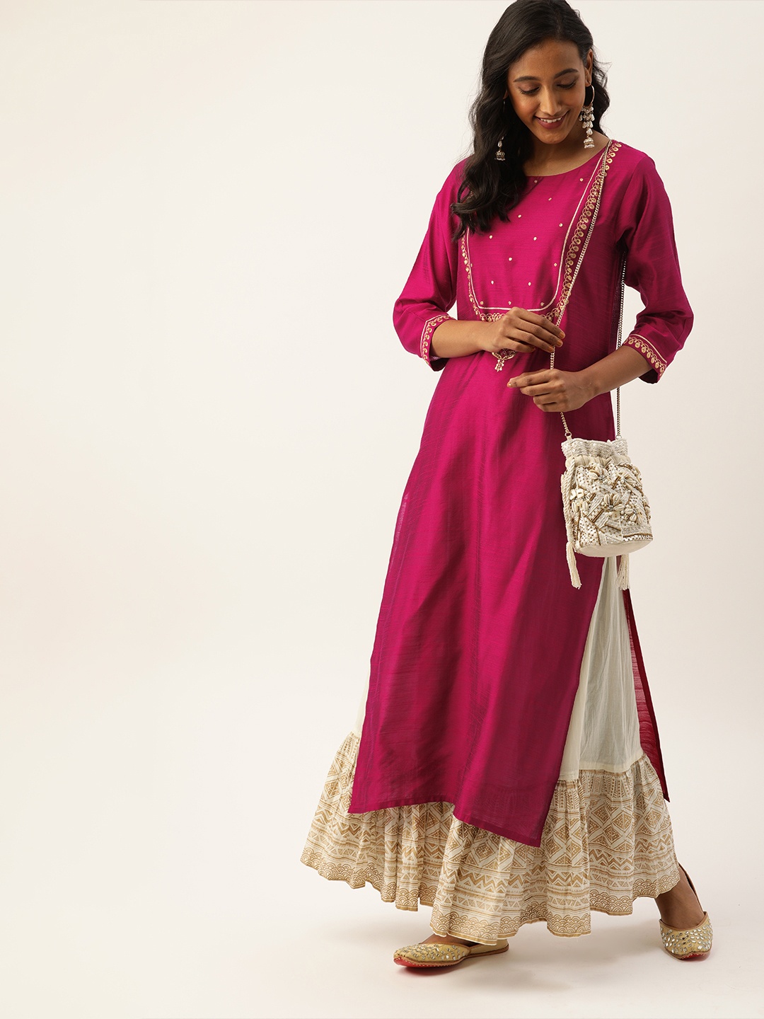 

Varanga Women Magenta & Gold-Toned Yoke Design Straight Kurta