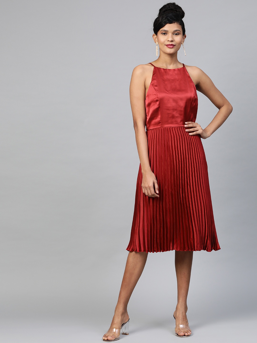 

SASSAFRAS Women Maroon Satin Finish Solid Accordion Pleated Fit & Flare Dress