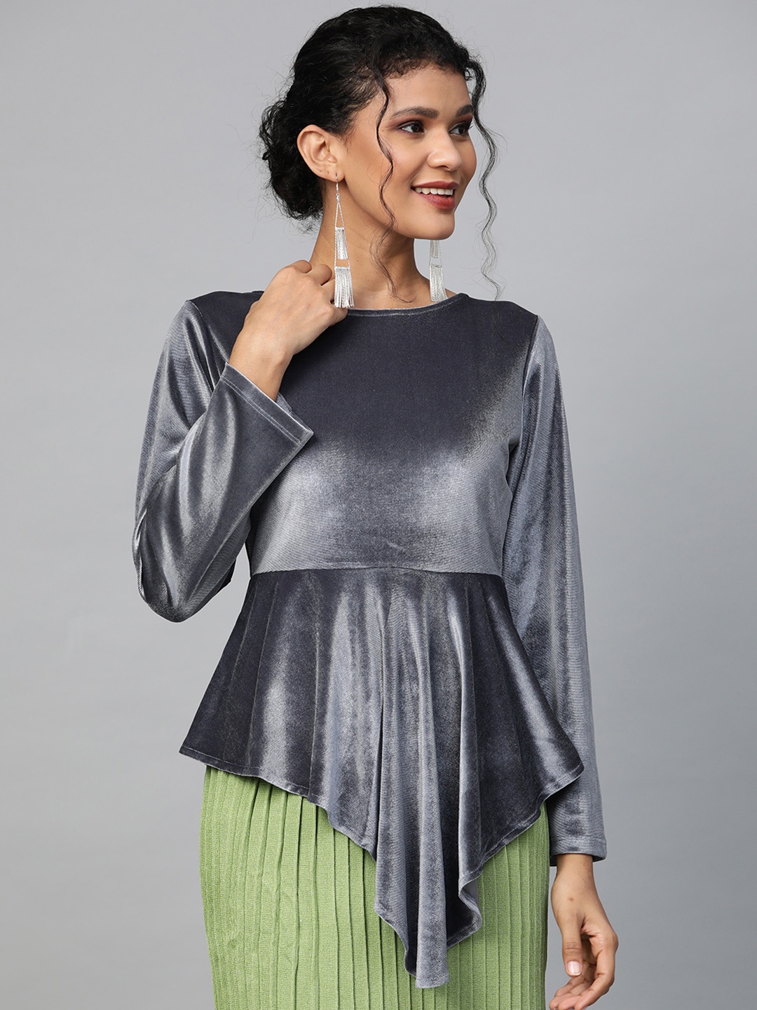 

SASSAFRAS Women Grey Solid Velvet Finish Peplum Top