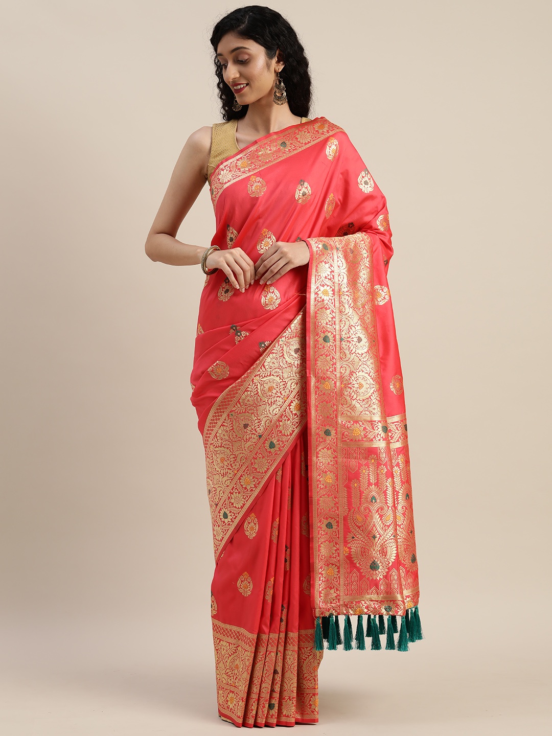

VASTRANAND Pink & Golden Silk Blend Woven Design Kanjeevaram Saree