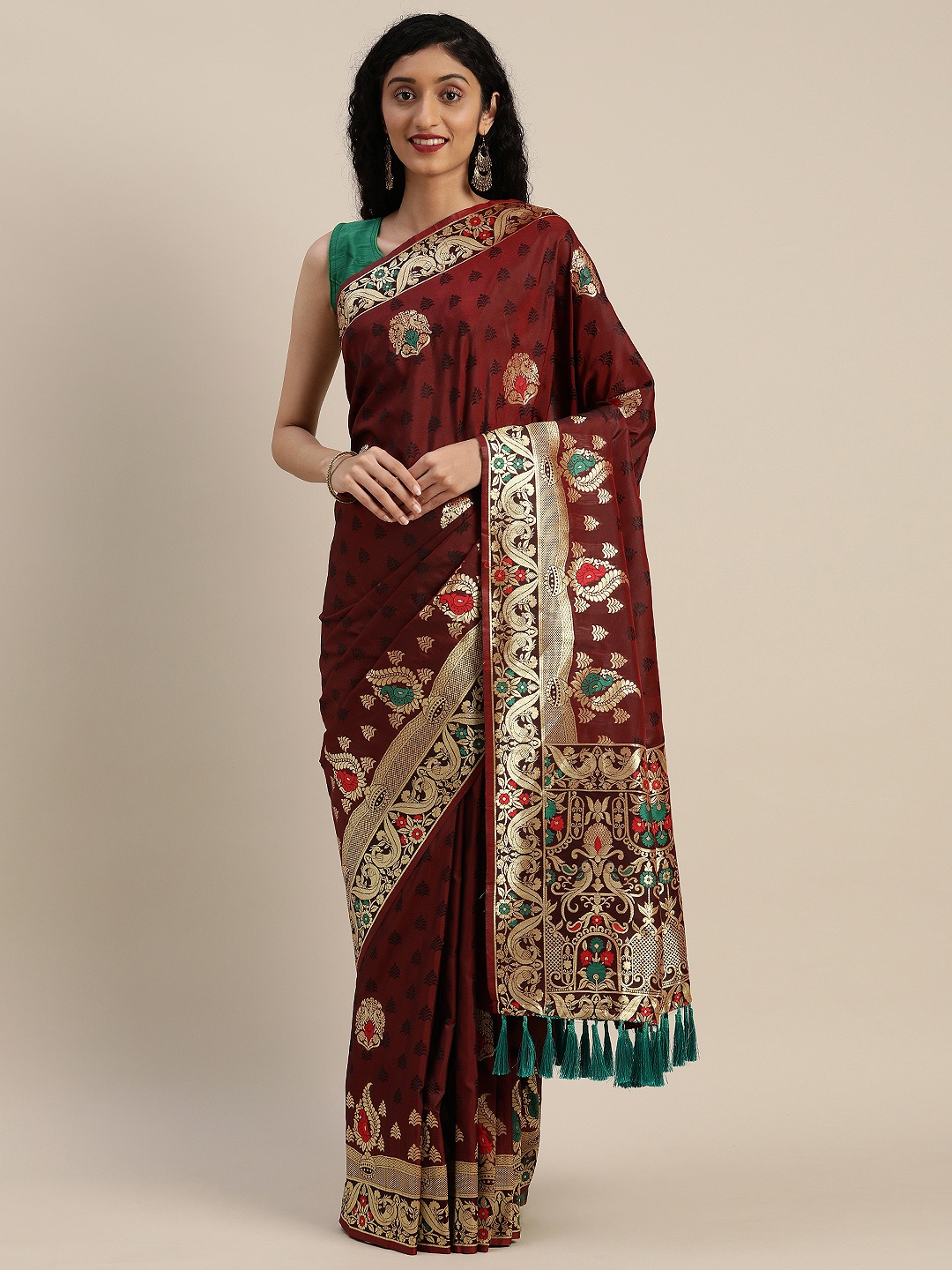 

VASTRANAND Brown & Black Silk Blend Woven Design Kanjeevaram Saree