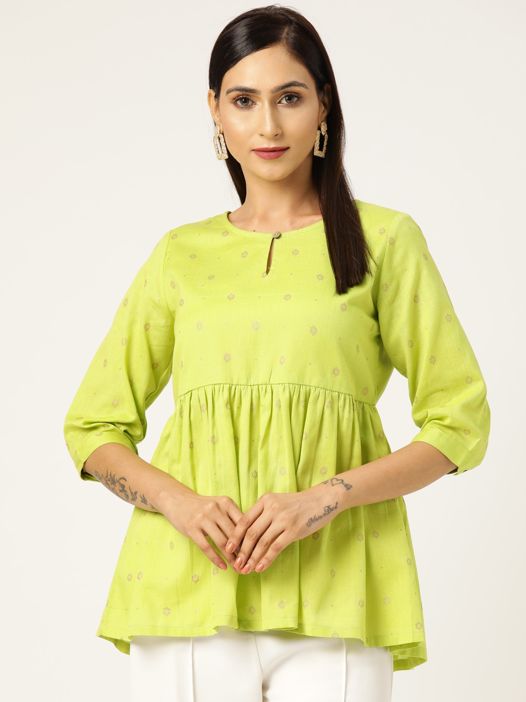 

Shae by SASSAFRAS Women Green & Golden Foil Print A-Line Top