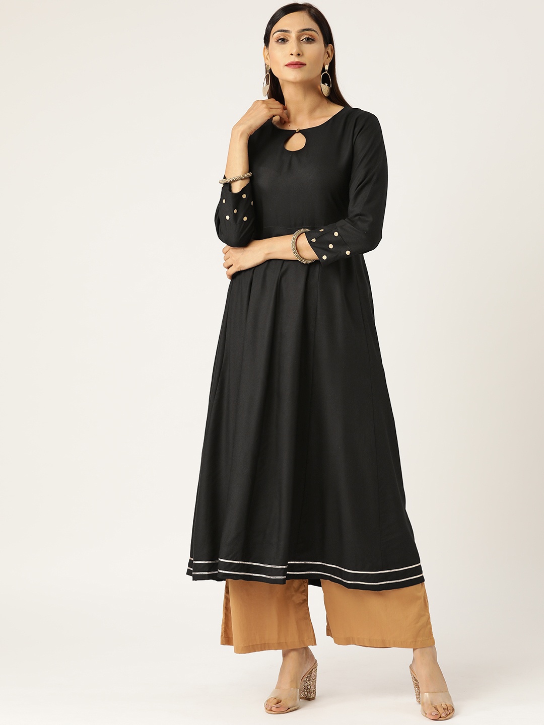 

Shae by SASSAFRAS Women Black Foil Printed Detail Anarkali Kurta