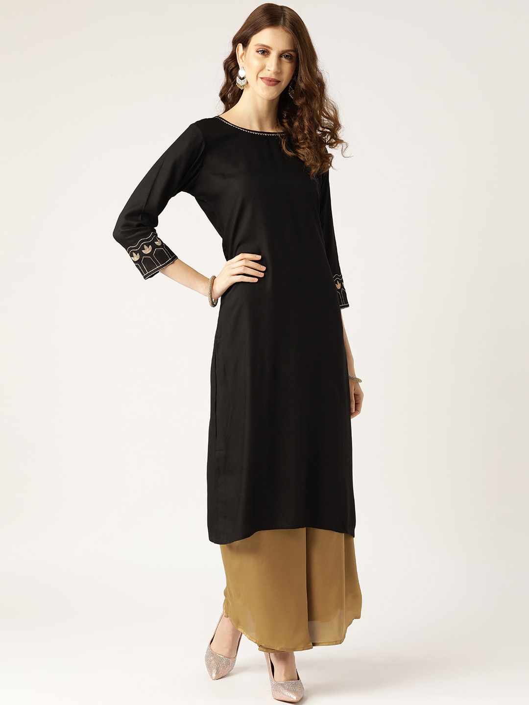 

Shae by SASSAFRAS Women Black Solid Straight Kurta with Embroidered Detail