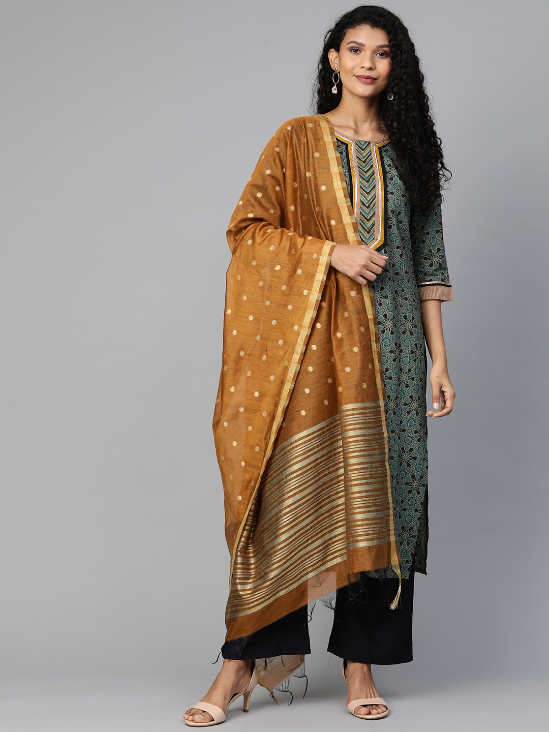 

Indo Era Women Green & Black Printed Kurta with Palazzos & Dupatta