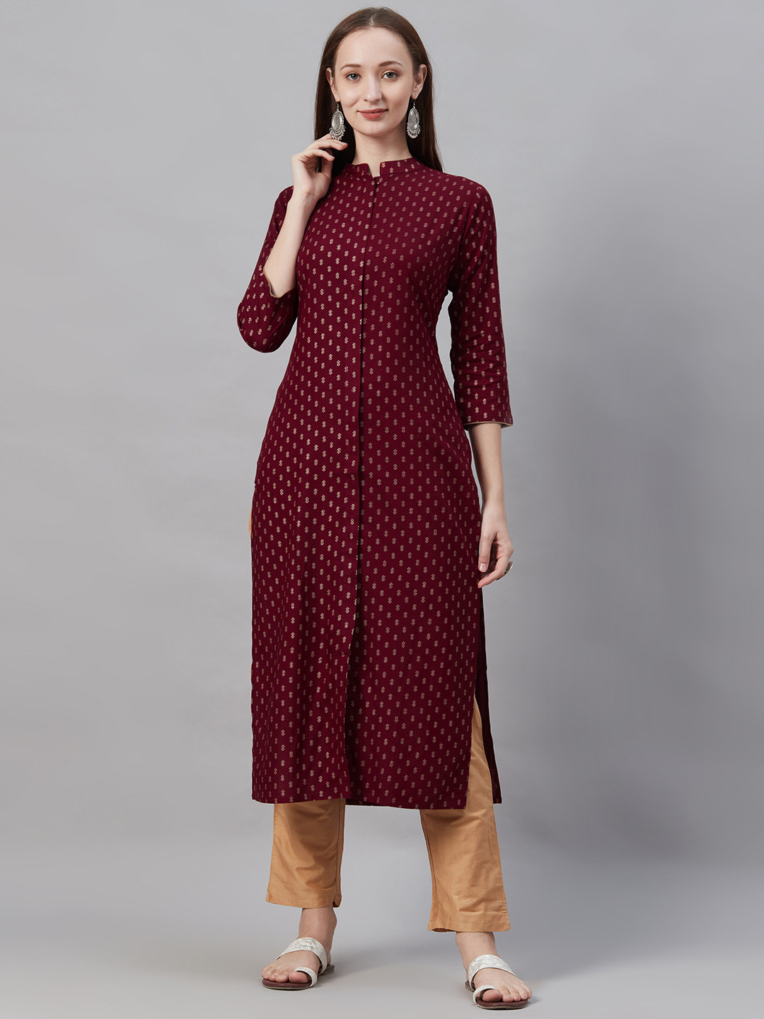 

Indo Era Women Maroon & Golden Foil Printed Straight Kurta