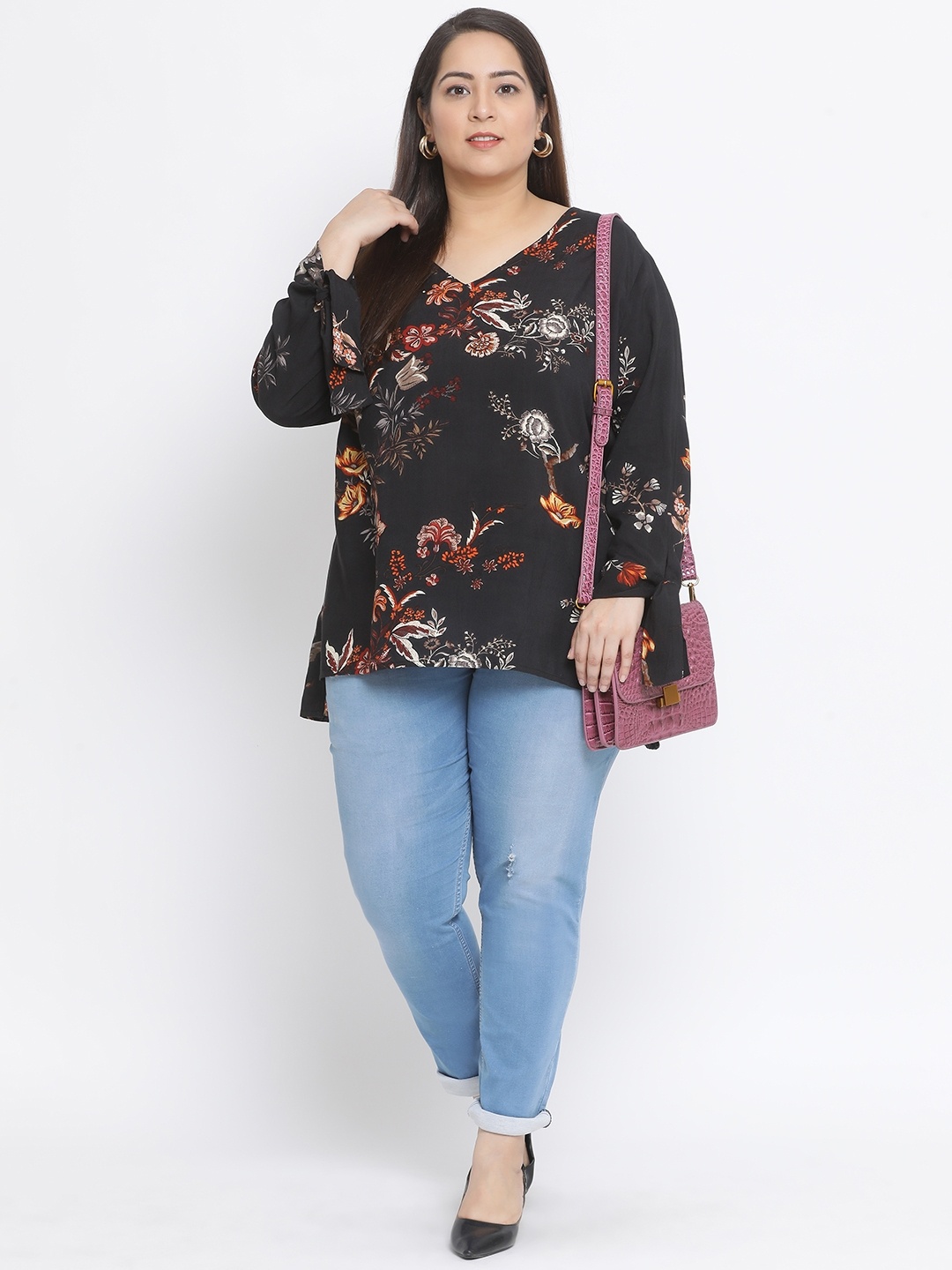 

Oxolloxo Women Black Printed High-Low Top