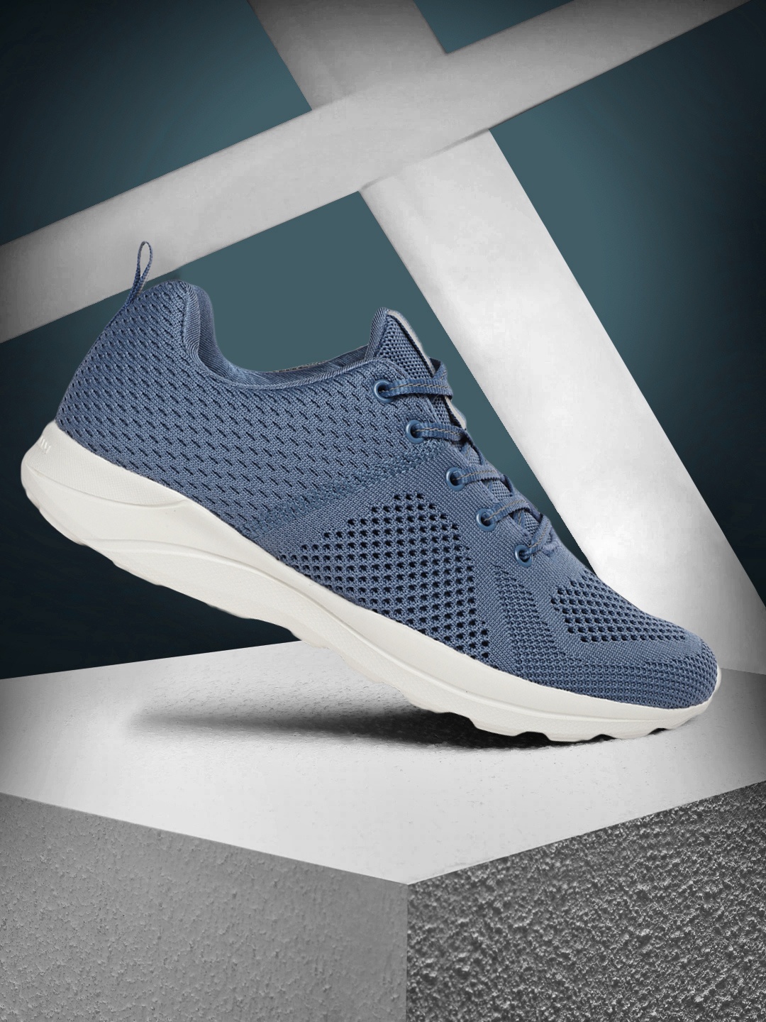 

HRX by Hrithik Roshan Men Blue Running Shoes