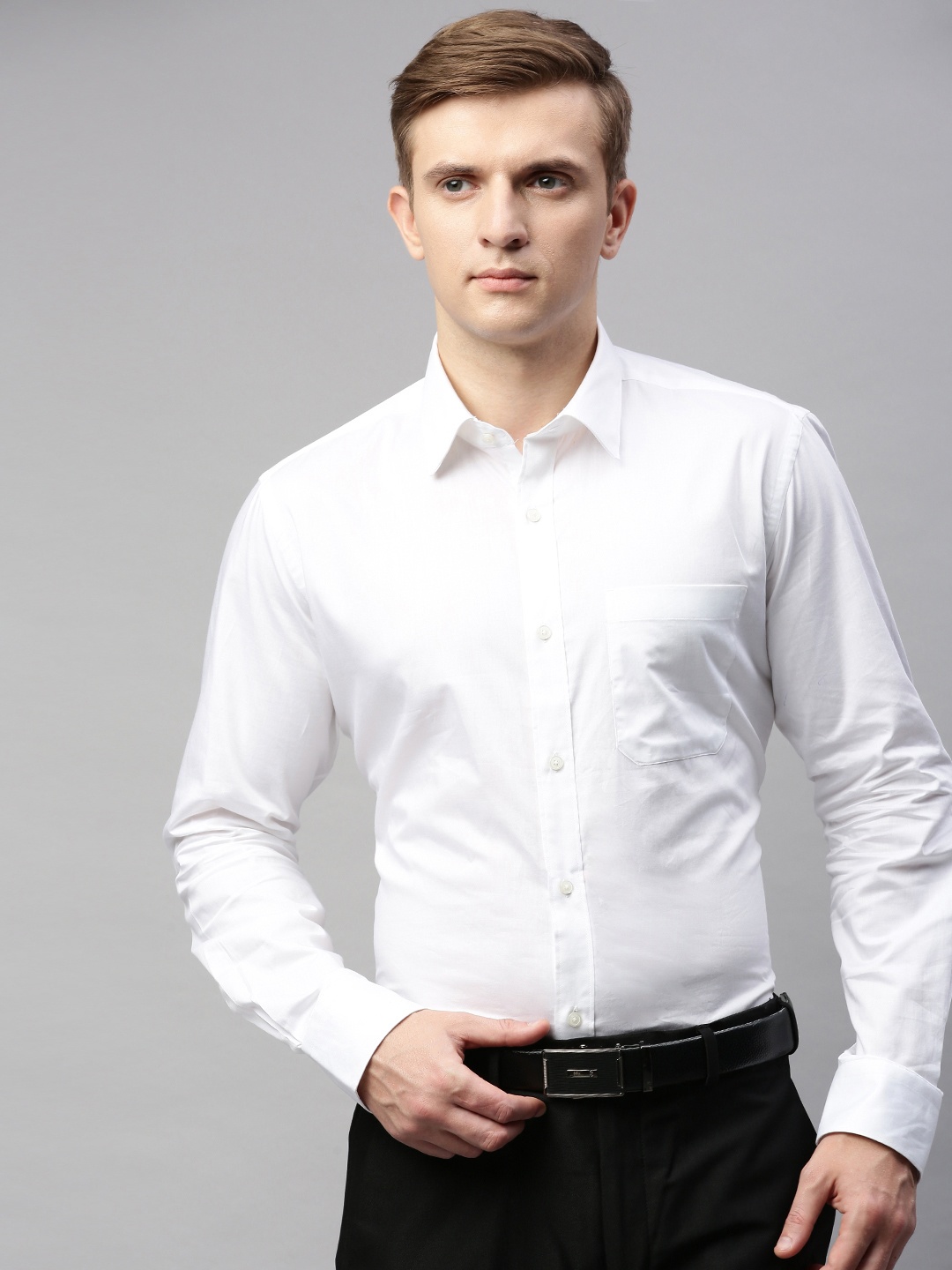 

Raymond Men White Contemporary Fit Solid Formal Shirt