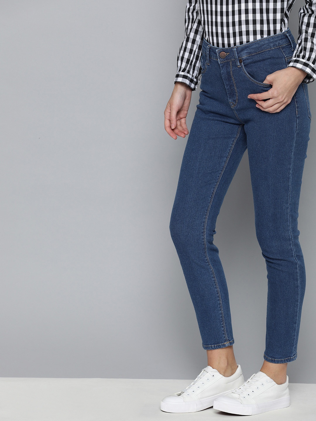 

HERE&NOW Women Blue Skinny Fit High-Rise Clean Look Stretchable Cropped Jeans