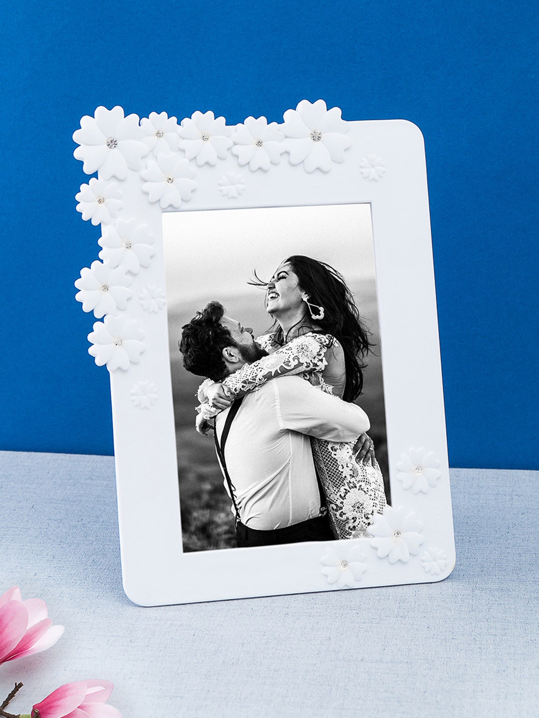 

Golden Peacock White & Grey Floral Table Photo Frame