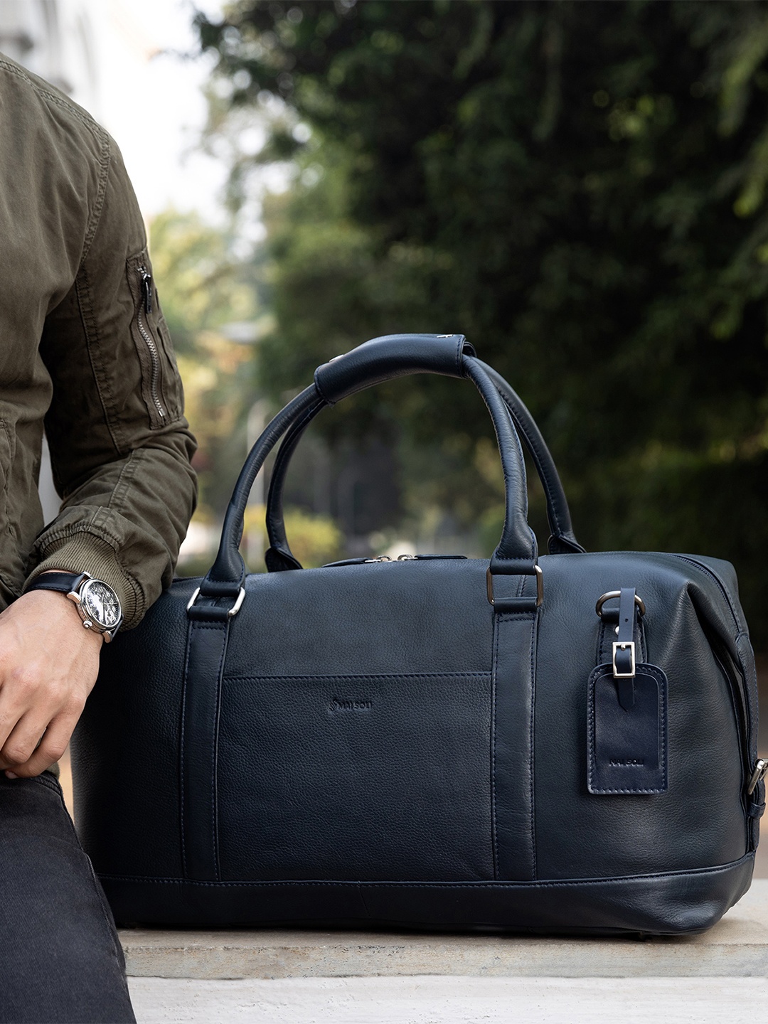 

MAI SOLI Unisex Navy Blue Textured Leather Duffel Bag