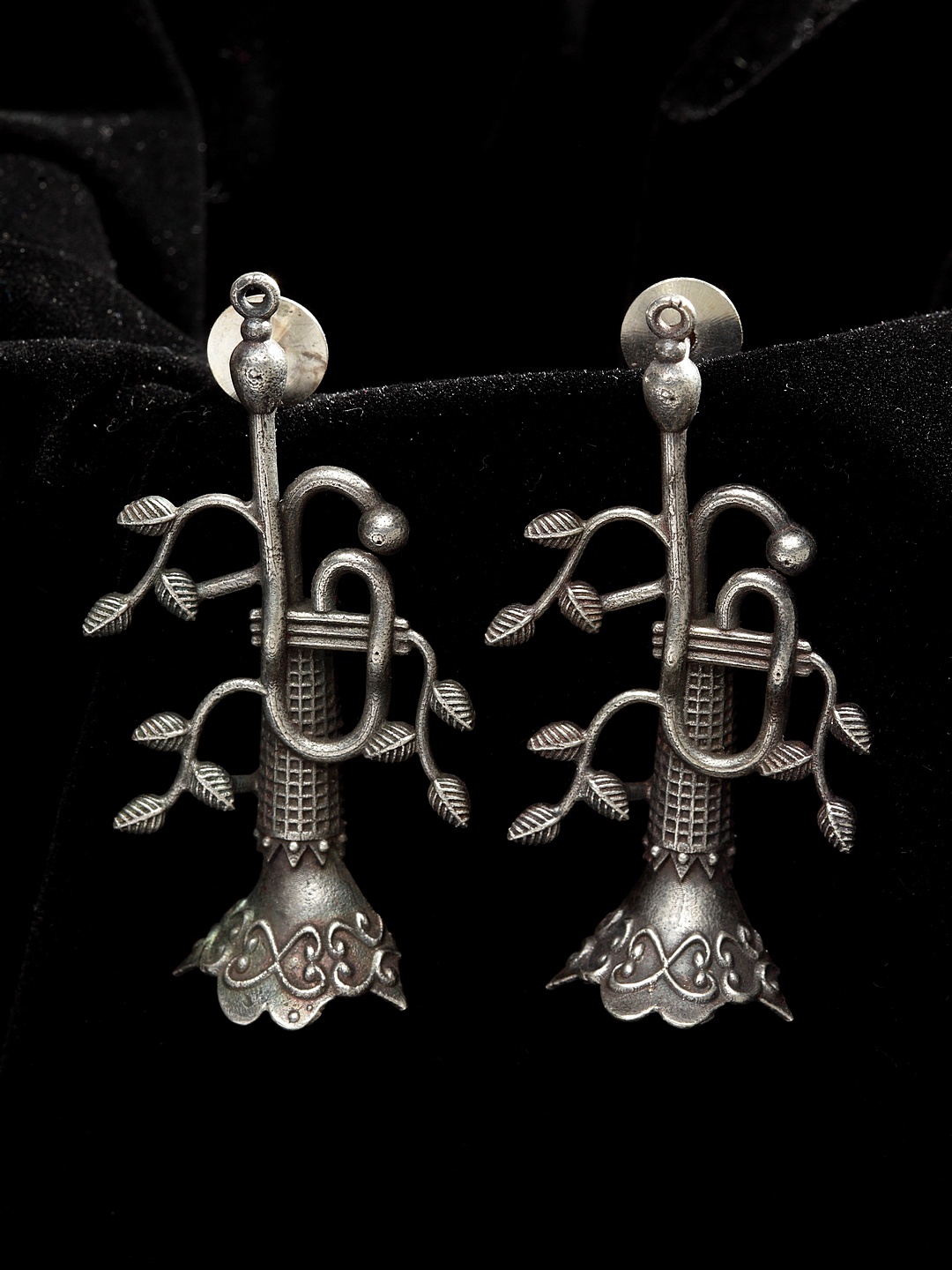 

PANASH Silver-Plated Contemporary Drop Earrings