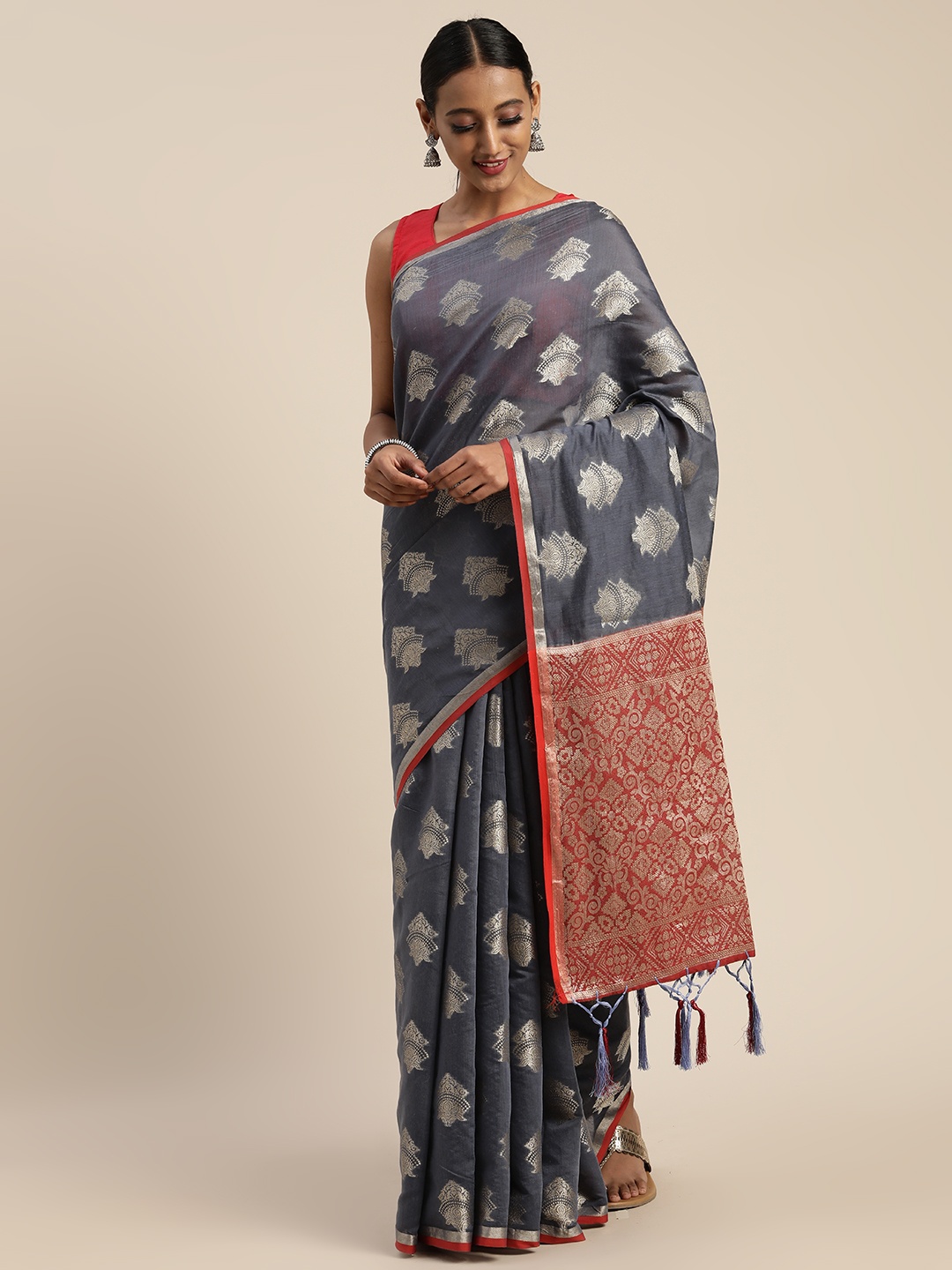 

Pisara Grey & Gold-Toned Silk Cotton Woven Design Chanderi Saree
