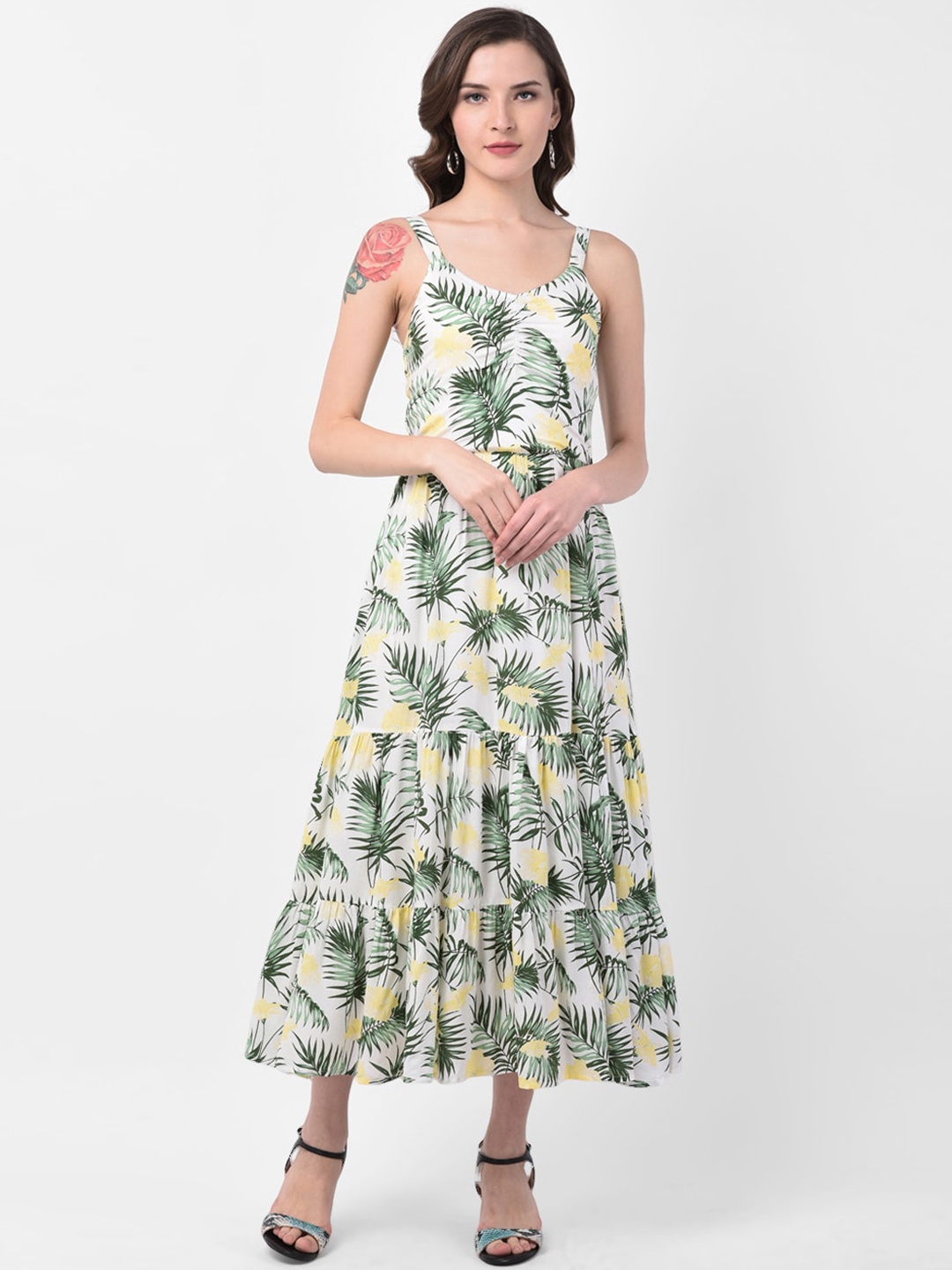 

Latin Quarters Women Green Tropical Printed Maxi Dress