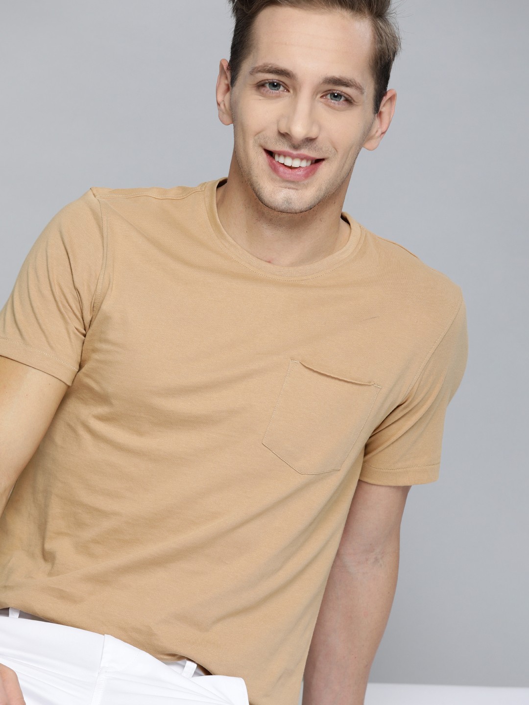 

Mast Harbour Men Beige Pure Cotton Solid Round Neck Pure Cotton T-shirt
