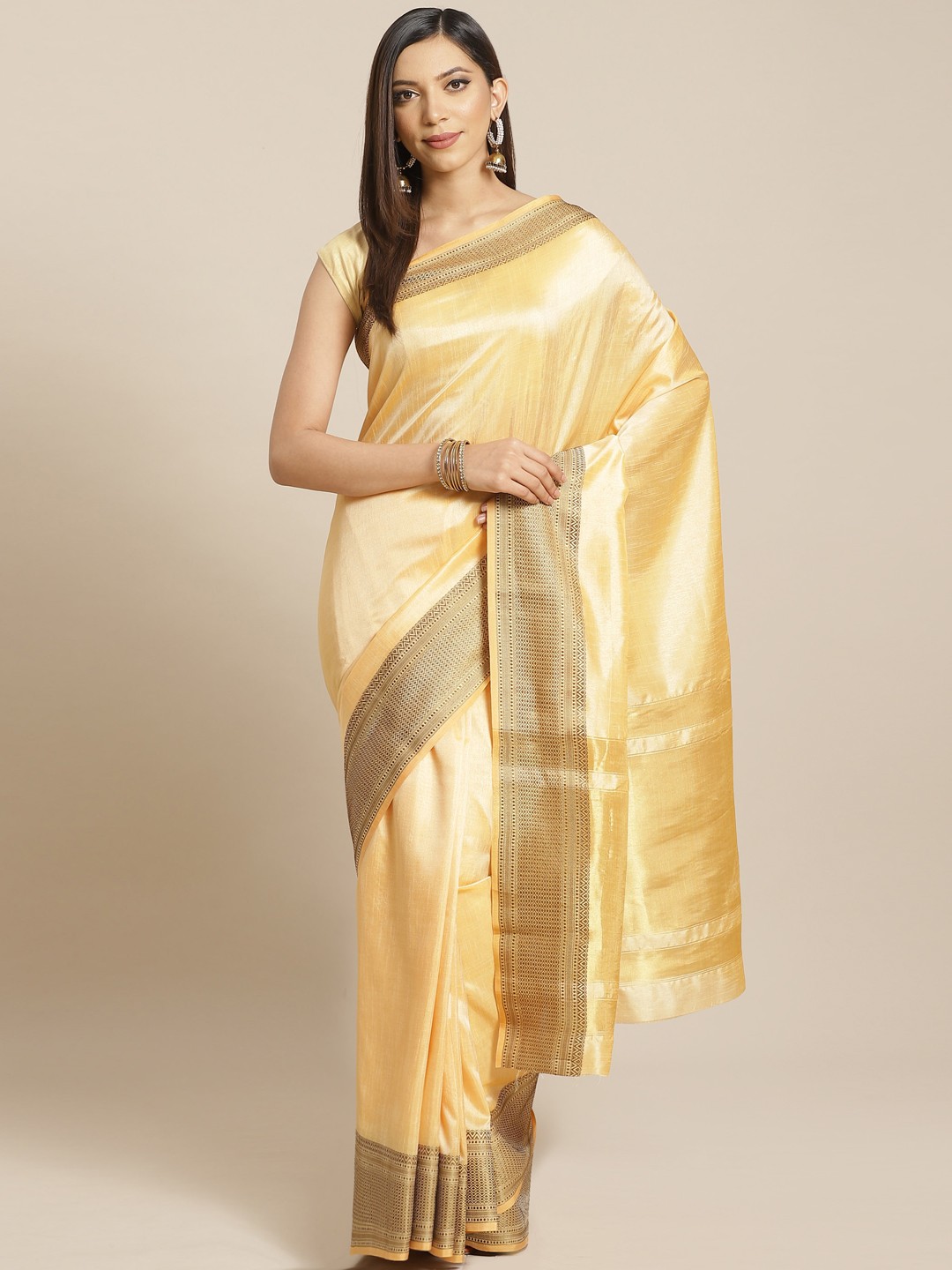 

Mitera Cream-Coloured Solid Saree with Zari Work