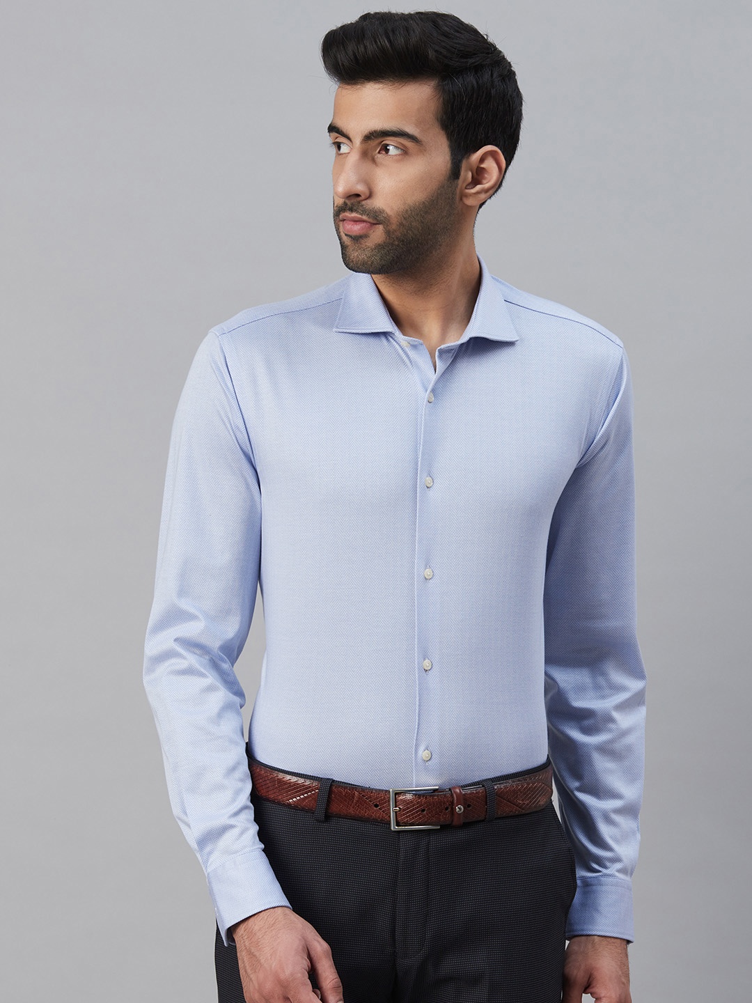 

Blackberrys Men Blue & White Slim Fit Knitted Self Design Formal Shirt