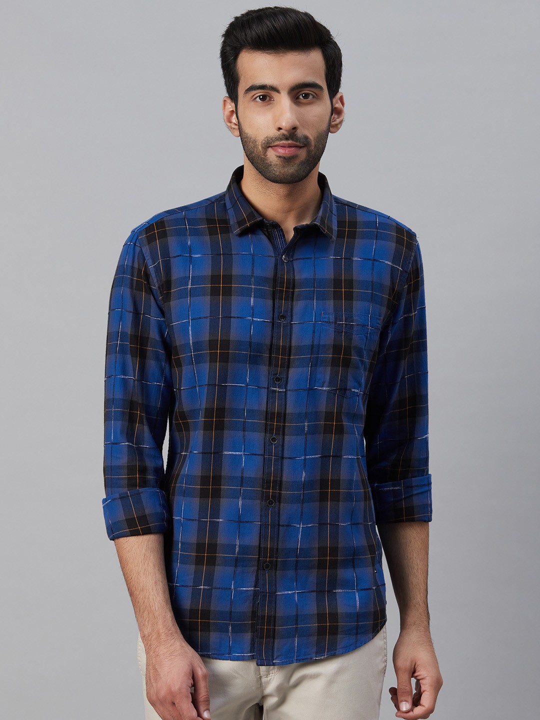 

Blackberrys Men Blue & Black Slim Fit Checked Casual Shirt