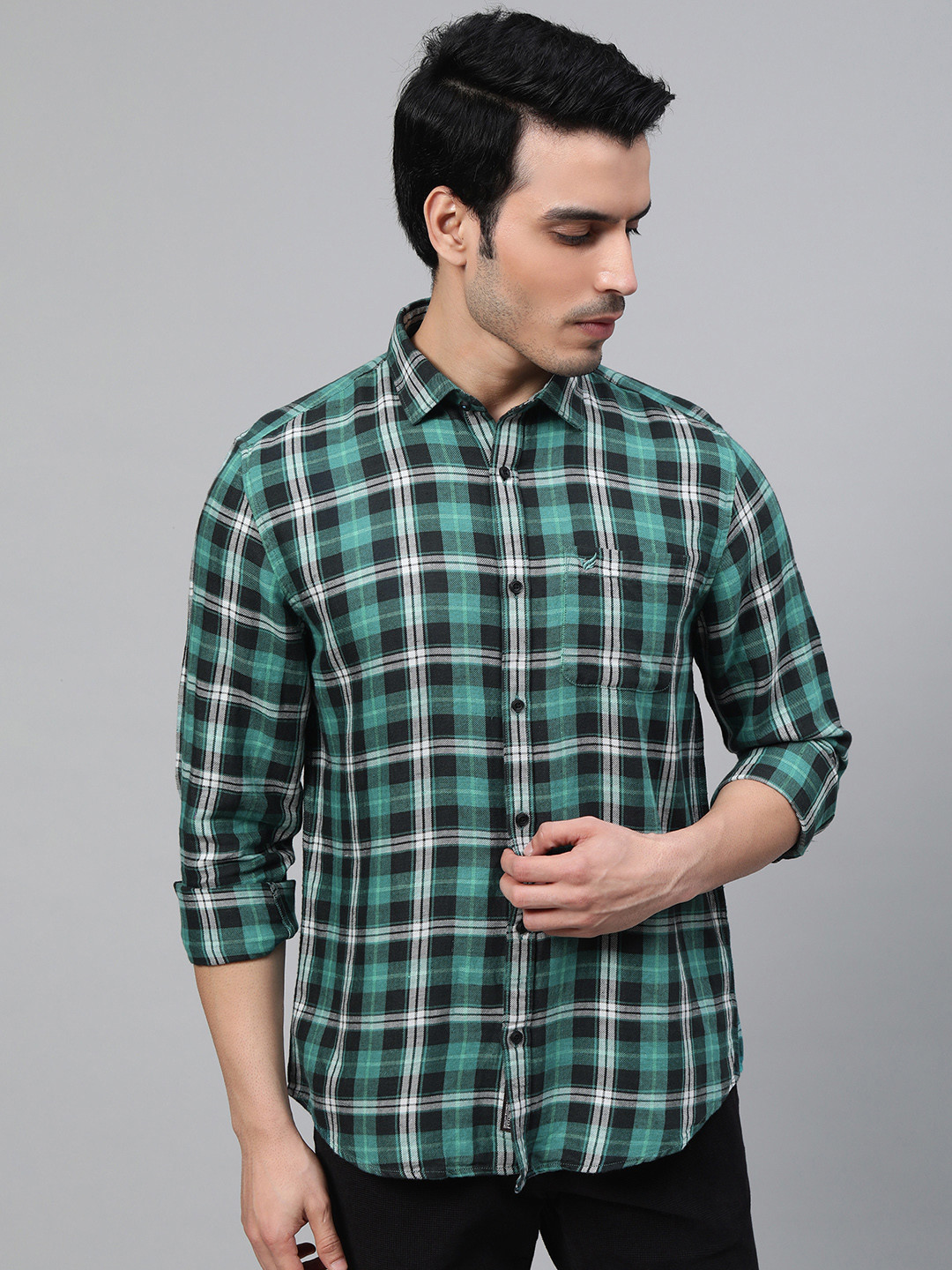 

Blackberrys Men Green & Off-White Slim Fit Checked Casual Shirt
