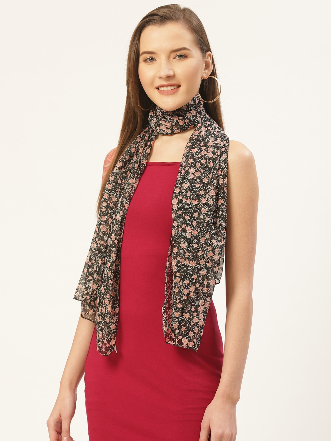 

Trend Arrest Women Black & Peach-Coloured Ditsy Floral Printed Stole