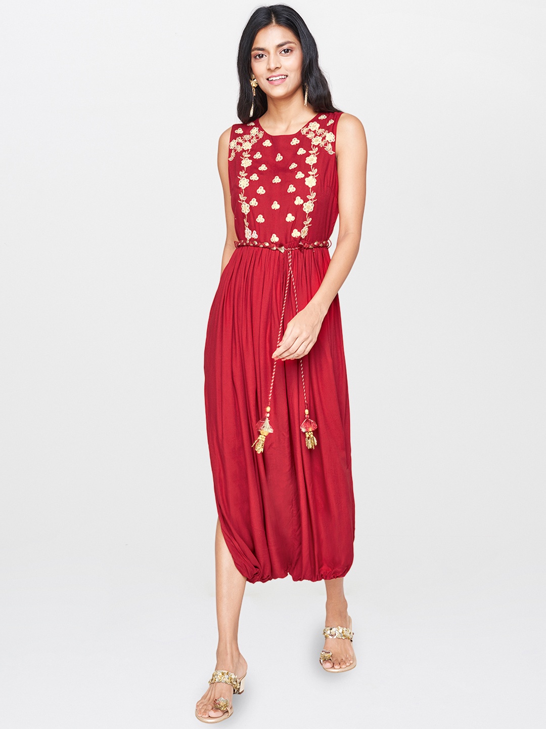 

Global Desi Women Maroon & Gold-Toned Embroidered Culotte Jumpsuit with Gathers